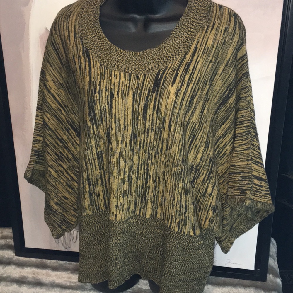 Ladies Sweater top